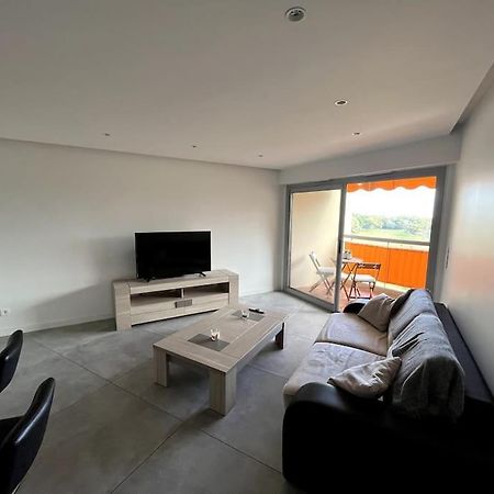 Appartement 2 Pieces Vue Mer, A Proximite De Tout Mandelieu-la-Napoule Exterior foto